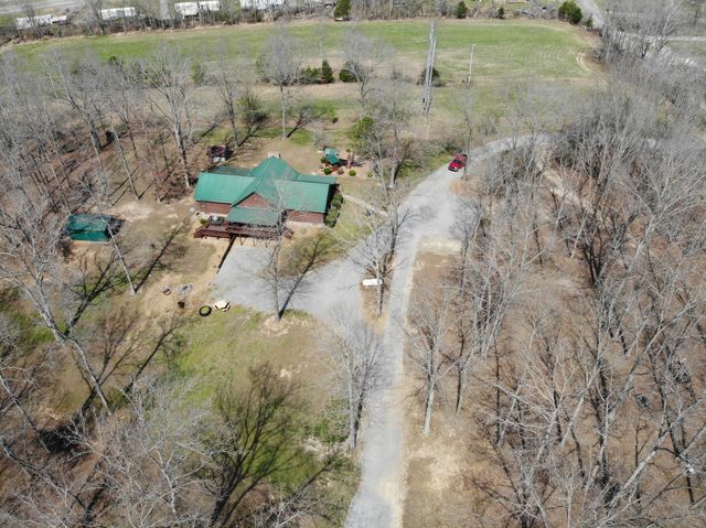 130 Wayne Threatt Rd, Dover, TN 37058