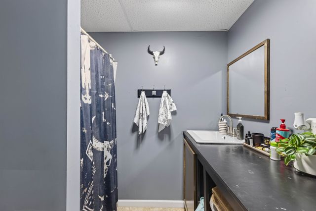 130 Wayne Threatt Rd, Dover, TN 37058