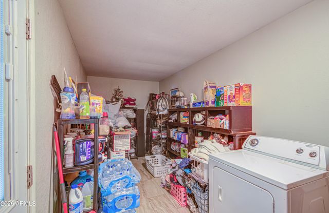 7530 W ROMA Avenue, Phoenix, AZ 85033