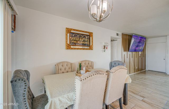 7530 W ROMA Avenue, Phoenix, AZ 85033