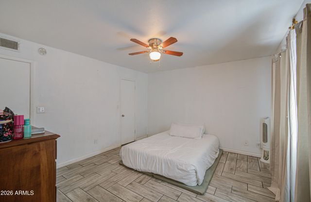7530 W ROMA Avenue, Phoenix, AZ 85033