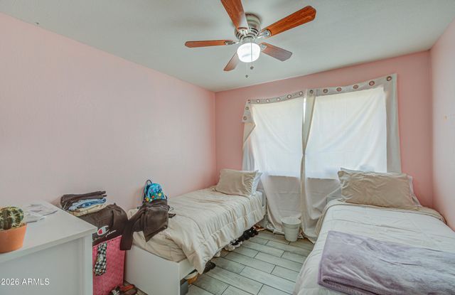 7530 W ROMA Avenue, Phoenix, AZ 85033