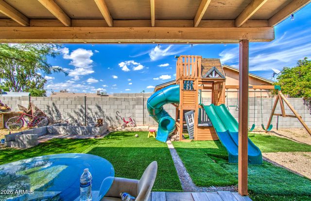 7530 W ROMA Avenue, Phoenix, AZ 85033