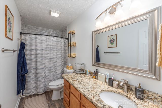 20 Lionel Place, Asheville, NC 28806