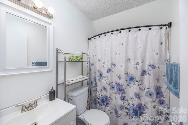 20 Lionel Place, Asheville, NC 28806