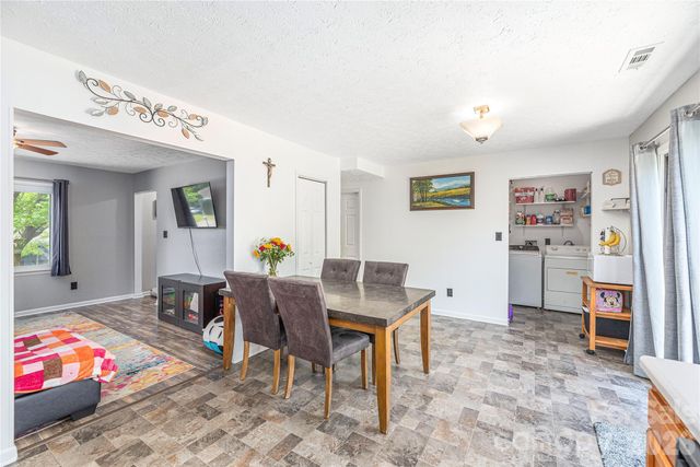 20 Lionel Place, Asheville, NC 28806