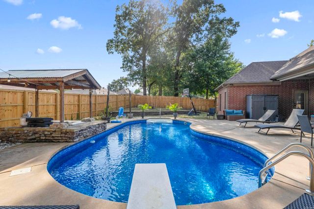 5135 Quarry, Conway, AR 72034