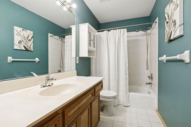 1507 Arden Vista Court, Arden Hills, MN 55112