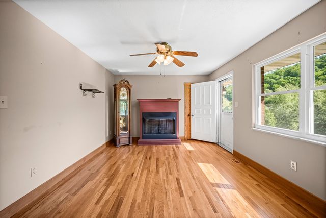 4459 5th Street Road, Huntington, WV 25701