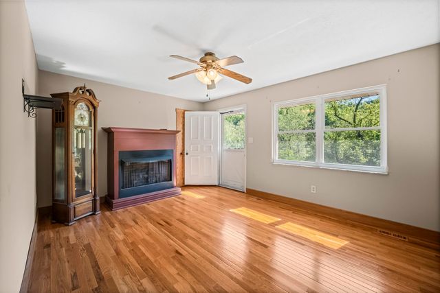 4459 5th Street Road, Huntington, WV 25701