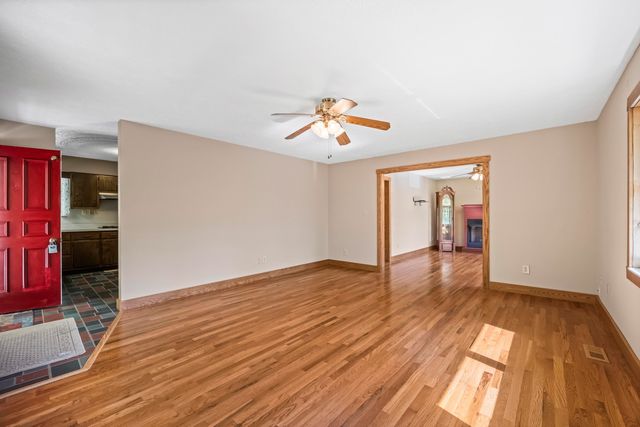 4459 5th Street Road, Huntington, WV 25701