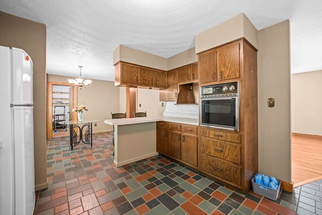 4459 5th Street Road, Huntington, WV 25701