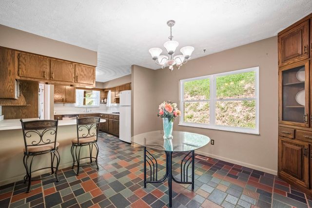 4459 5th Street Road, Huntington, WV 25701