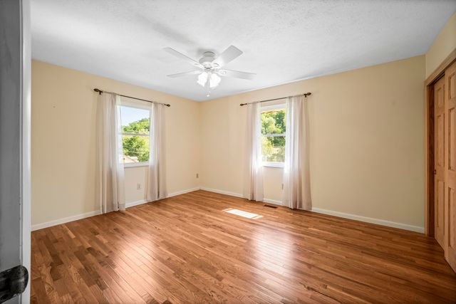 4459 5th Street Road, Huntington, WV 25701