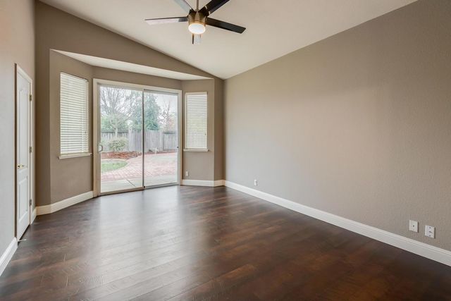 392 Creach Ct, Folsom, CA 95630