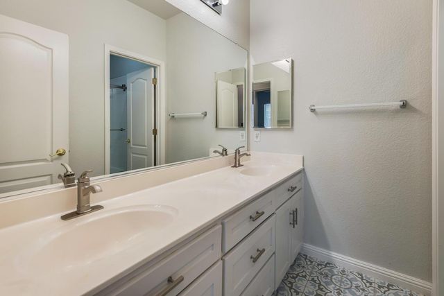 392 Creach Ct, Folsom, CA 95630