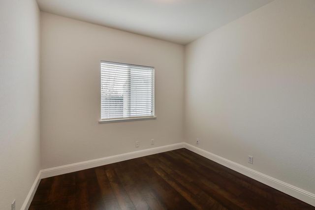 392 Creach Ct, Folsom, CA 95630