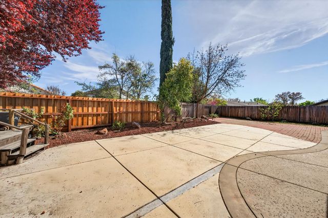 392 Creach Ct, Folsom, CA 95630
