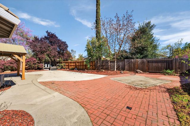 392 Creach Ct, Folsom, CA 95630