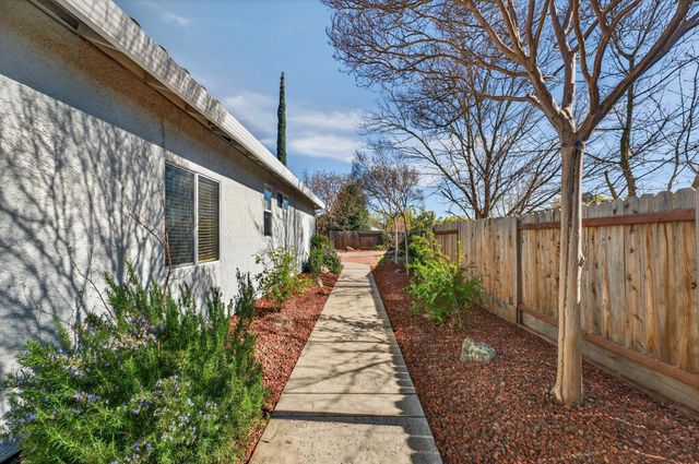 392 Creach Ct, Folsom, CA 95630