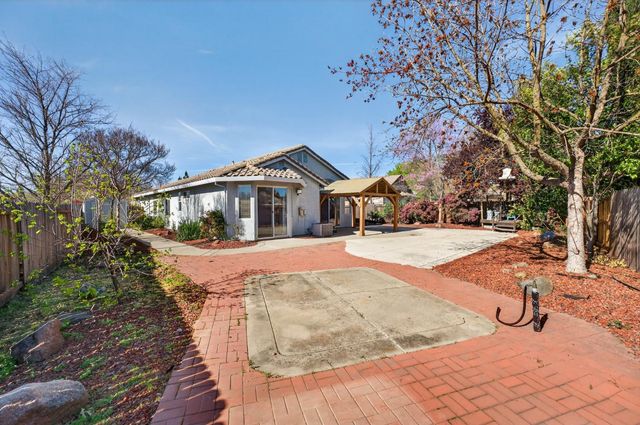 392 Creach Ct, Folsom, CA 95630