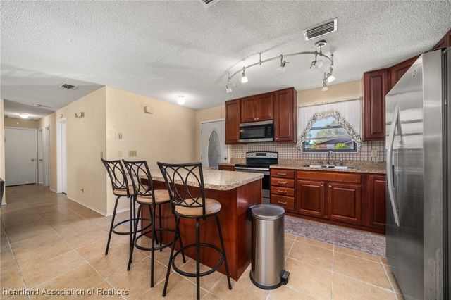 4432 Sebring Avenue, Sebring, FL 33875