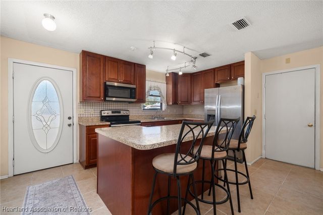 4432 Sebring Avenue, Sebring, FL 33875