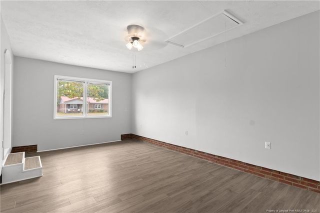 5889 Hunting Ridge Road, Hope Mills, NC 28348