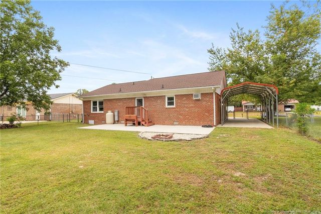 5889 Hunting Ridge Road, Hope Mills, NC 28348