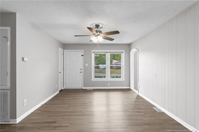 5889 Hunting Ridge Road, Hope Mills, NC 28348