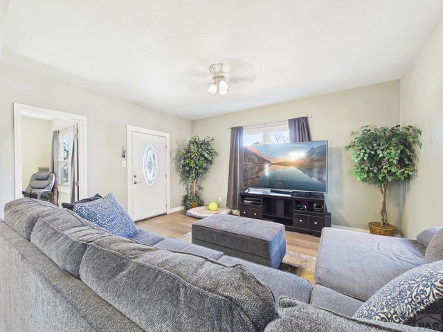 1012 E Abriendo Ave, Pueblo, CO 81004