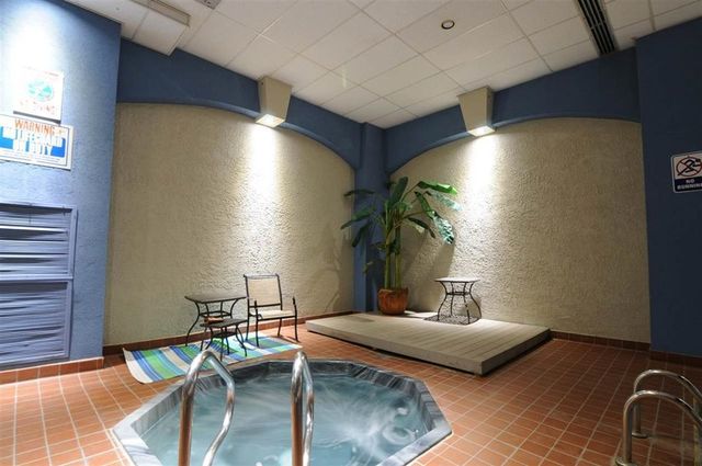 109 N Main St Apt 1207, Memphis, TN 38103