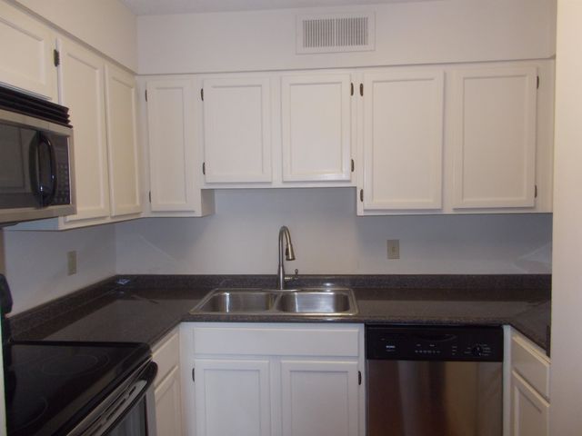 109 N Main St Apt 1207, Memphis, TN 38103