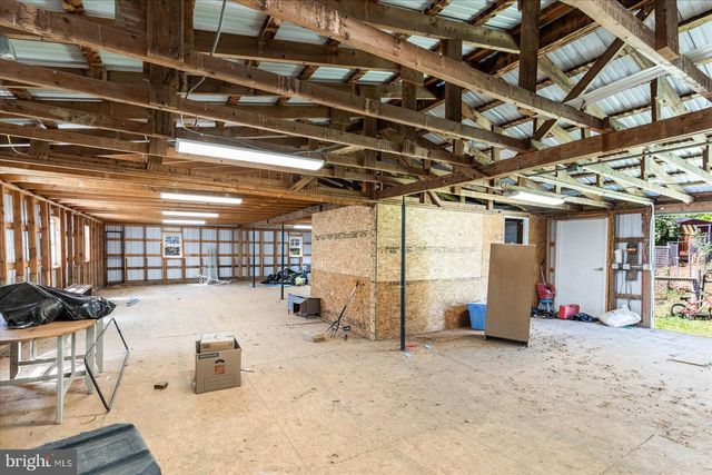 1025 GEBHART RD, Windsor, PA 17366