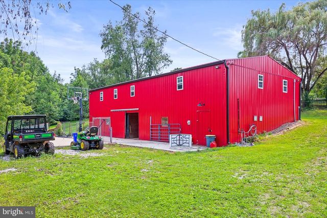 1025 GEBHART RD, Windsor, PA 17366