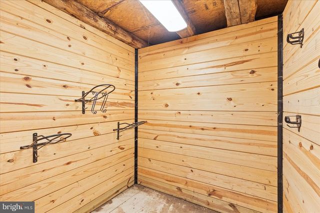 1025 GEBHART RD, Windsor, PA 17366