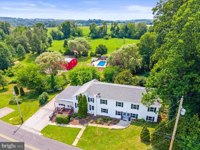 1025 GEBHART RD, Windsor, PA 17366