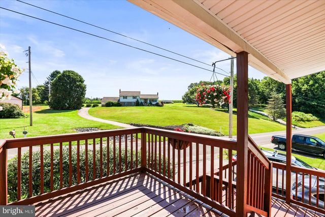 1025 GEBHART RD, Windsor, PA 17366