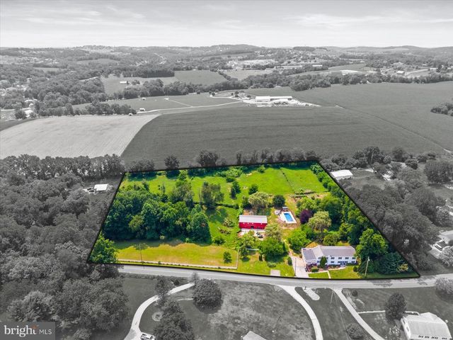 1025 GEBHART RD, Windsor, PA 17366