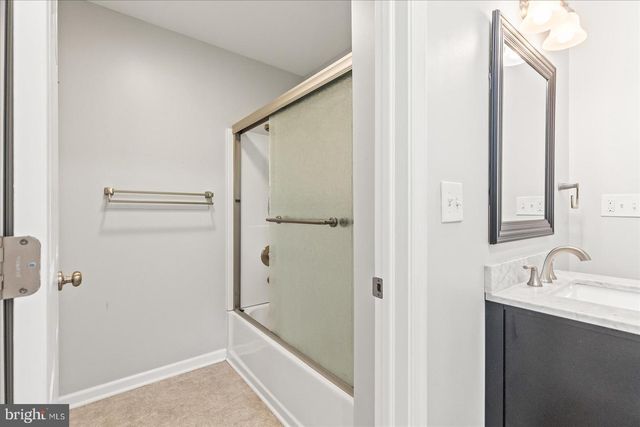 1025 GEBHART RD, Windsor, PA 17366