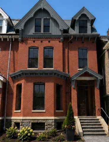 129 Walnut Street 1, Brookline, MA 02445