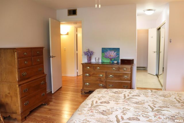 2601 W Willowlake Dr Apt 19, Peoria, IL 61614
