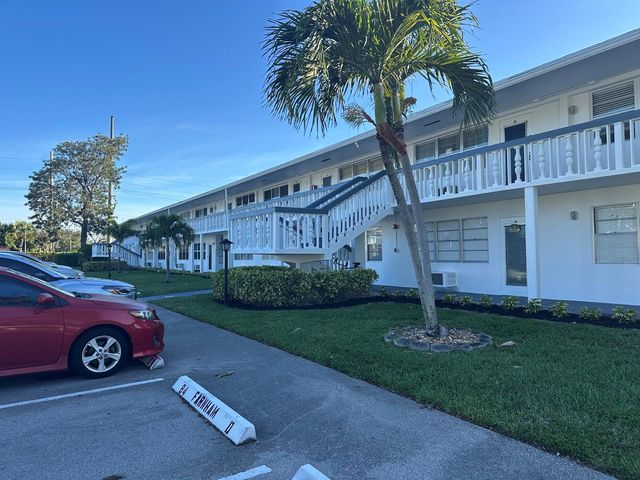 81 Farnham D 81, Deerfield Beach, FL 33442