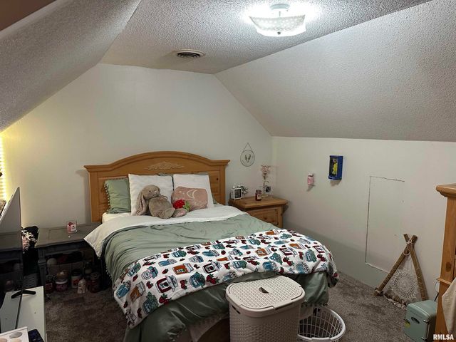 1307 CHARLES Street, Carterville, IL 62918