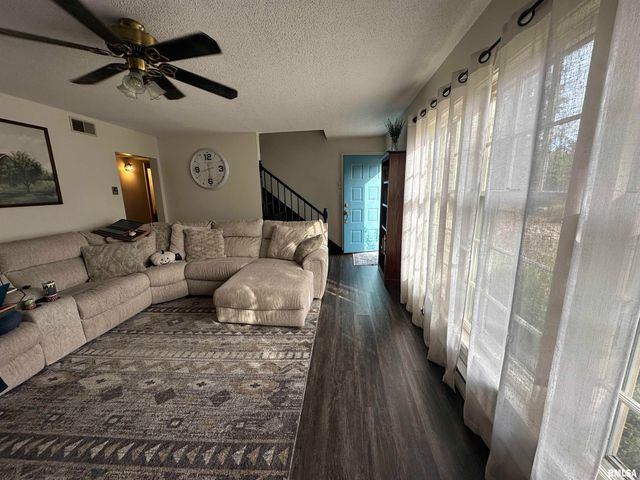 1307 CHARLES Street, Carterville, IL 62918