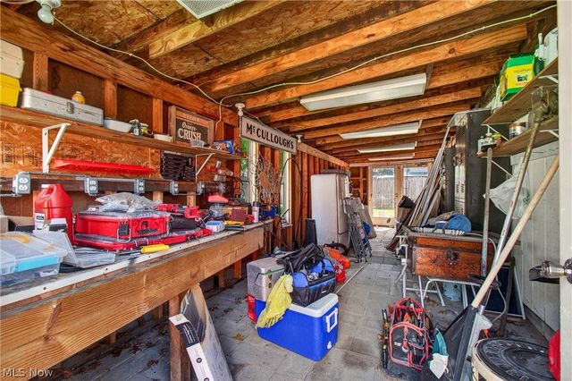 2480 Deerford Avenue SW, Massillon, OH 44647