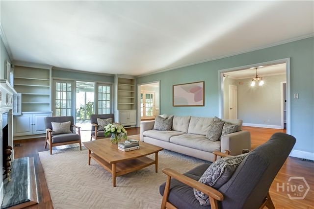 23 E 65th Street, Savannah, GA 31405