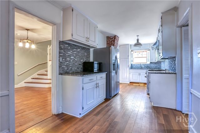 23 E 65th Street, Savannah, GA 31405