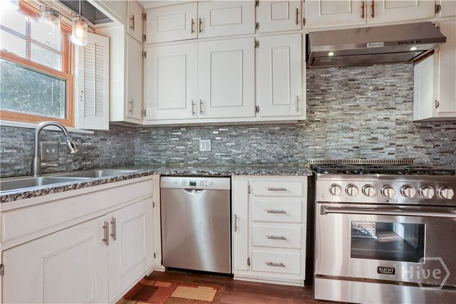 23 E 65th Street, Savannah, GA 31405