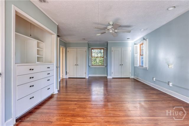 23 E 65th Street, Savannah, GA 31405